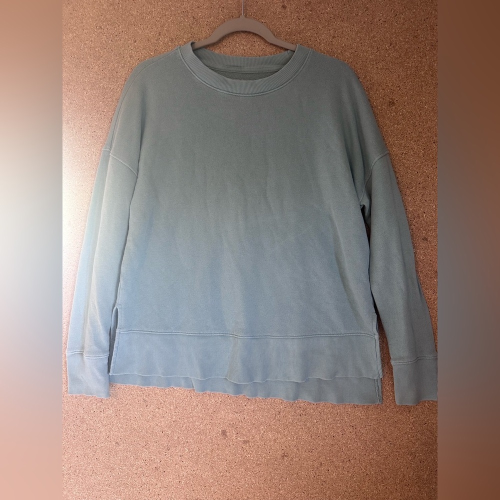 Women’s Baby Blue Crewneck Sweater Size Small